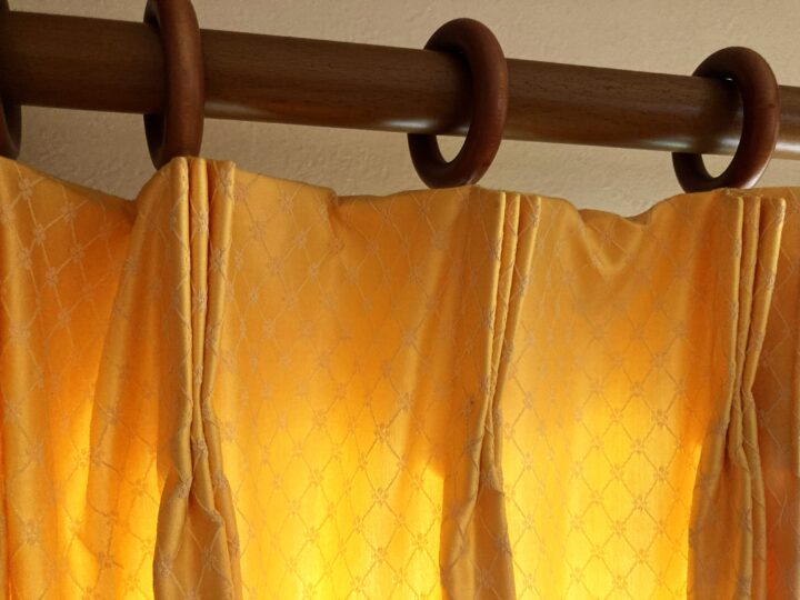 3つ山2倍ヒダのオーダーカーテン