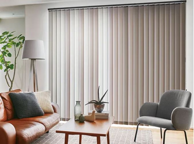 モダンなタテ型バーチカルブラインド