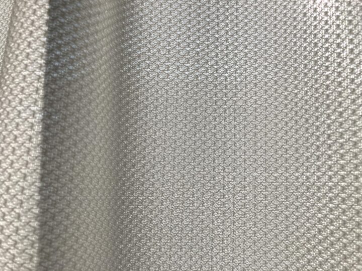 光を通さない遮熱・UVカットレース