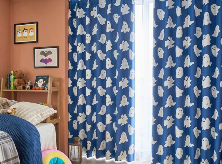 子供部屋のカーテン